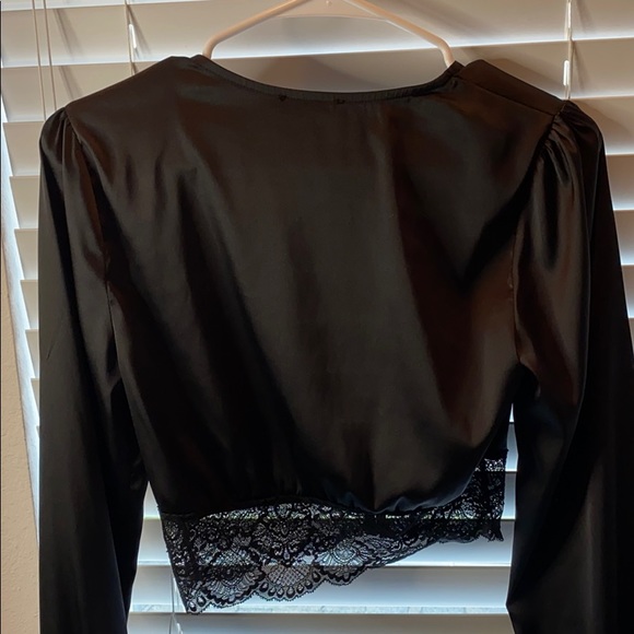 Fashion black lace top - Picture 3 of 5